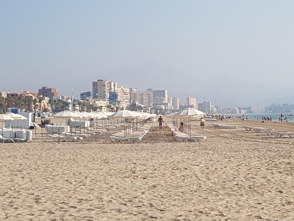 Exclusif Appartement En 1Er Ligne, Vue Imprenable, Piscine, Parking Prive A Playa Mucha Vista, Alicante Ел Кампело Екстериор снимка